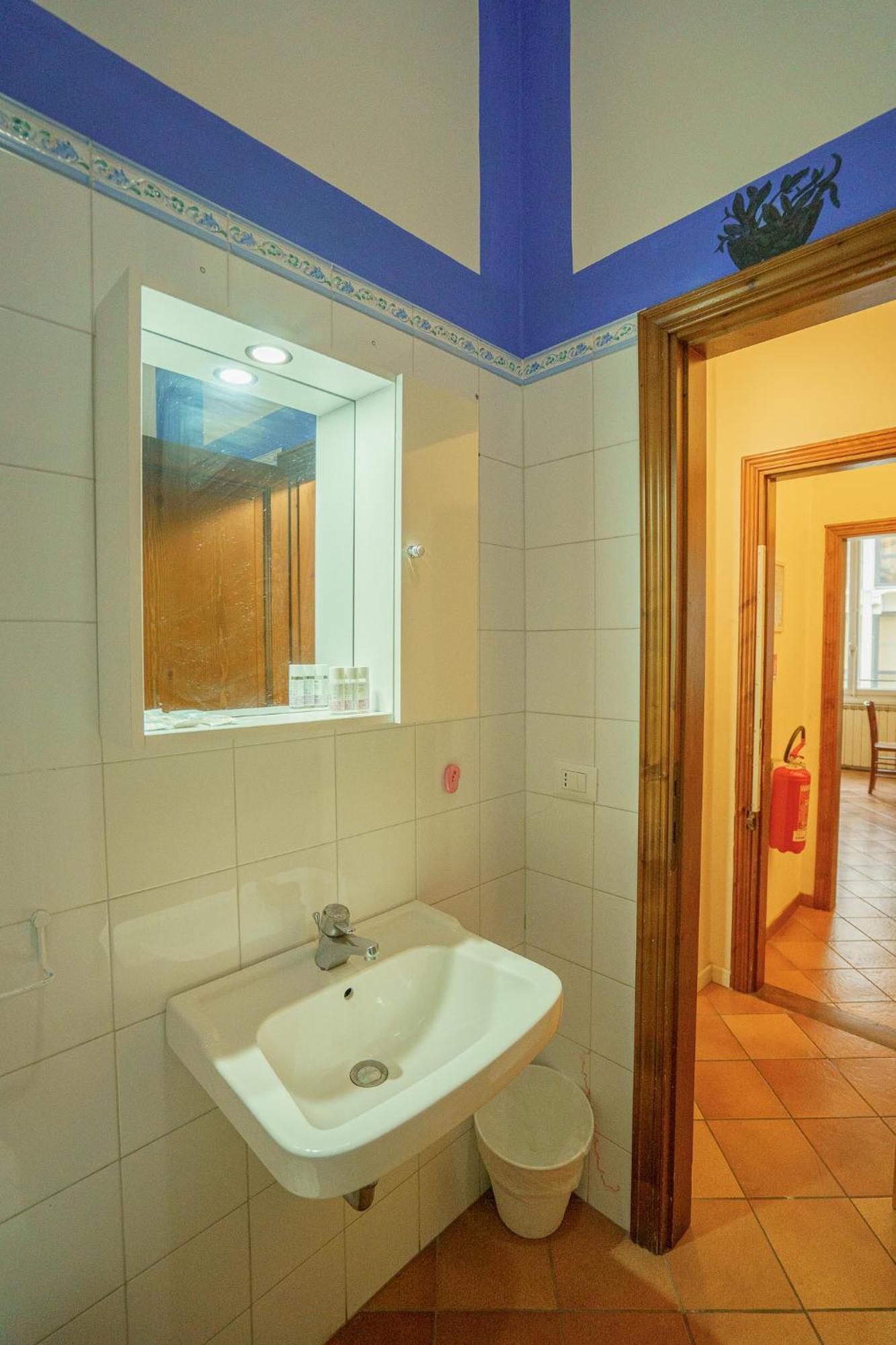 Tranquil Suite Near Museums And Train Station Флоренция Екстериор снимка